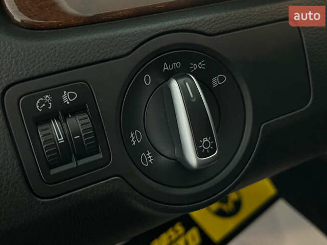 Черный Фольксваген Пассат, объемом двигателя 1.97 л и пробегом 301 тыс. км за 12400 $, фото 14 на Automoto.ua