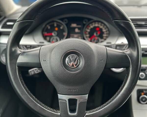 Черный Фольксваген Пассат, объемом двигателя 1.6 л и пробегом 317 тыс. км за 10200 $, фото 18 на Automoto.ua