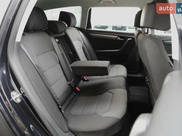 Чорний Фольксваген Пассат, об'ємом двигуна 1.6 л та пробігом 258 тис. км за 8300 $, фото 8 на Automoto.ua