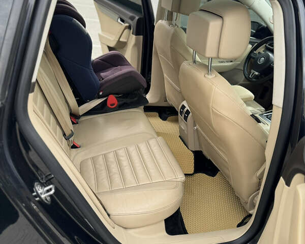 Черный Фольксваген Пассат, объемом двигателя 2 л и пробегом 322 тыс. км за 10900 $, фото 1 на Automoto.ua