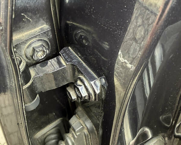 Чорний Фольксваген Пассат, об'ємом двигуна 1.97 л та пробігом 312 тис. км за 9999 $, фото 118 на Automoto.ua