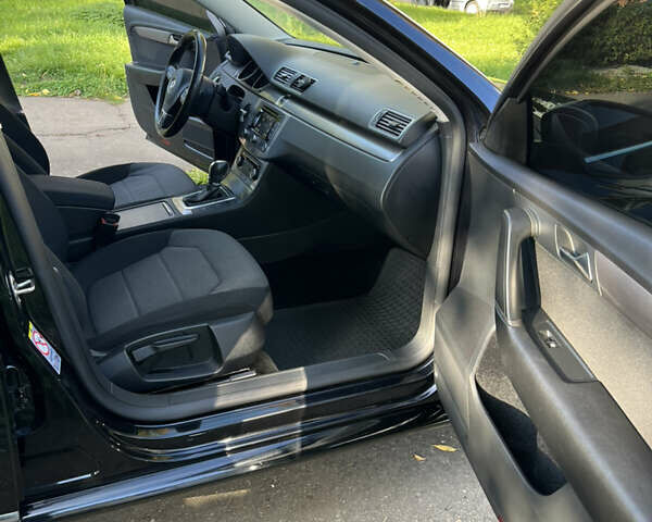 Черный Фольксваген Пассат, объемом двигателя 1.97 л и пробегом 283 тыс. км за 11500 $, фото 42 на Automoto.ua