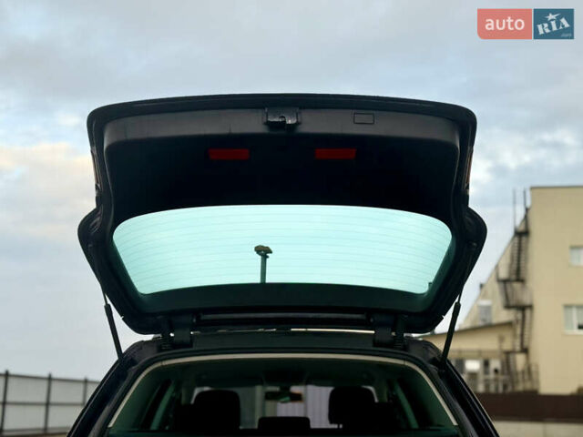 Черный Фольксваген Пассат, объемом двигателя 2 л и пробегом 263 тыс. км за 10499 $, фото 50 на Automoto.ua