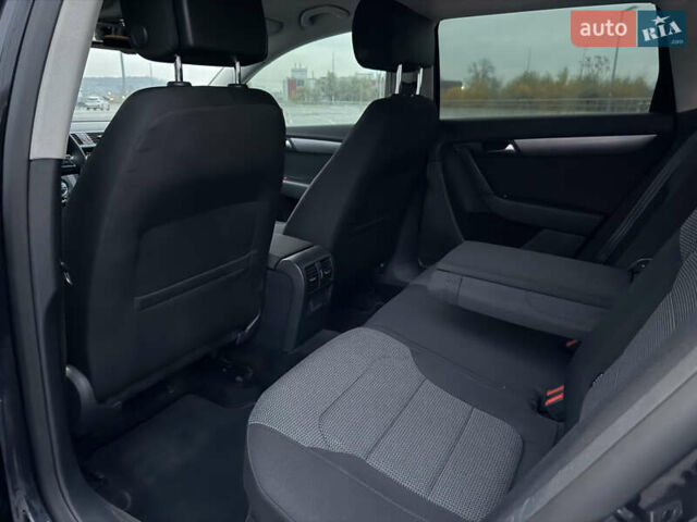 Черный Фольксваген Пассат, объемом двигателя 1.6 л и пробегом 228 тыс. км за 8900 $, фото 18 на Automoto.ua