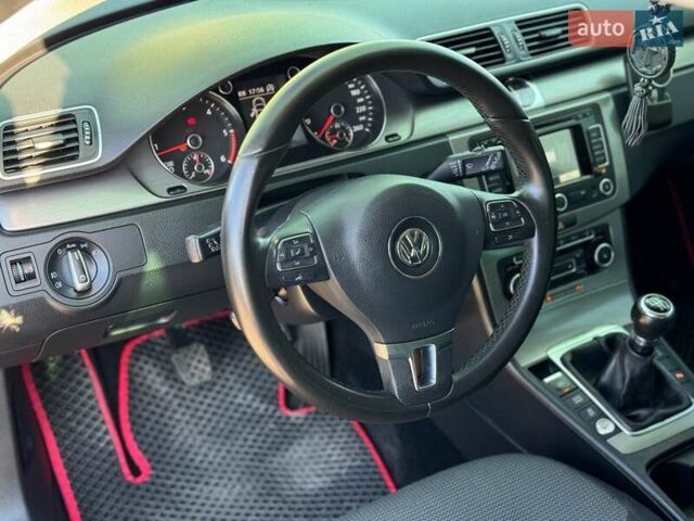 Черный Фольксваген Пассат, объемом двигателя 1.6 л и пробегом 230 тыс. км за 9990 $, фото 21 на Automoto.ua