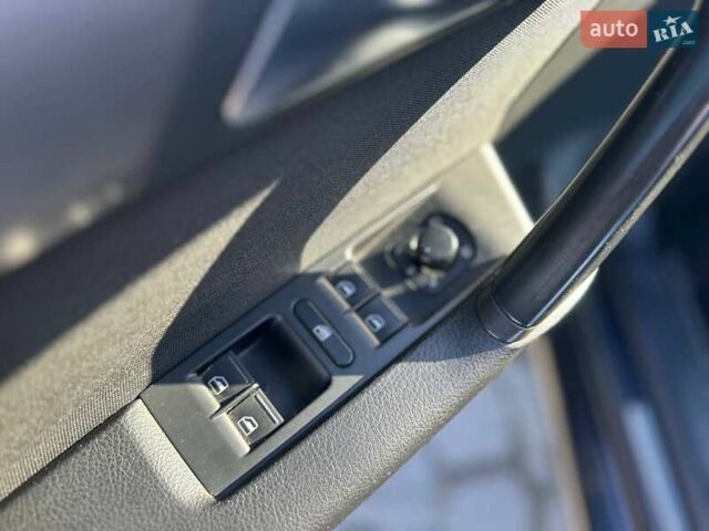 Чорний Фольксваген Пассат, об'ємом двигуна 2 л та пробігом 279 тис. км за 9700 $, фото 18 на Automoto.ua