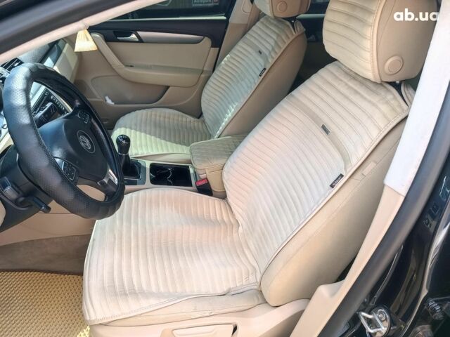 Чорний Фольксваген Пассат, об'ємом двигуна 1.6 л та пробігом 264 тис. км за 8990 $, фото 13 на Automoto.ua