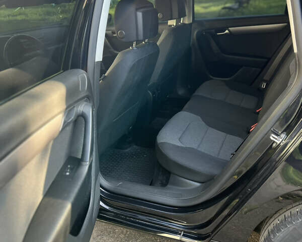 Черный Фольксваген Пассат, объемом двигателя 1.97 л и пробегом 283 тыс. км за 11500 $, фото 38 на Automoto.ua