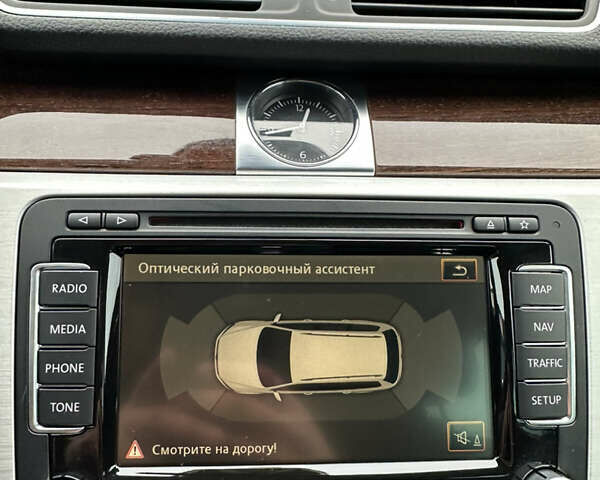 Черный Фольксваген Пассат, объемом двигателя 2 л и пробегом 227 тыс. км за 13500 $, фото 74 на Automoto.ua