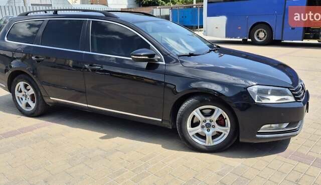 Черный Фольксваген Пассат, объемом двигателя 1.6 л и пробегом 366 тыс. км за 8300 $, фото 2 на Automoto.ua