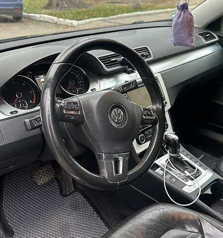 Черный Фольксваген Пассат, объемом двигателя 1.97 л и пробегом 310 тыс. км за 10500 $, фото 7 на Automoto.ua