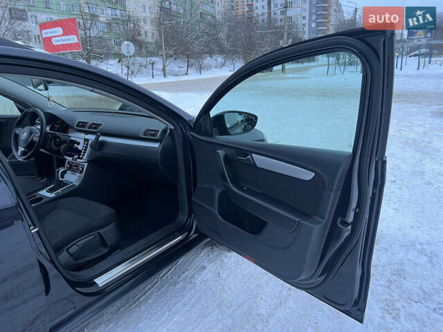 Черный Фольксваген Пассат, объемом двигателя 2 л и пробегом 270 тыс. км за 8900 $, фото 21 на Automoto.ua