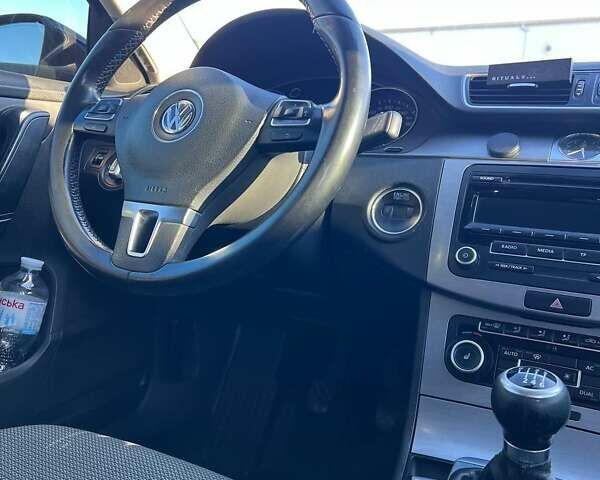 Чорний Фольксваген Пассат, об'ємом двигуна 1.97 л та пробігом 330 тис. км за 10500 $, фото 22 на Automoto.ua