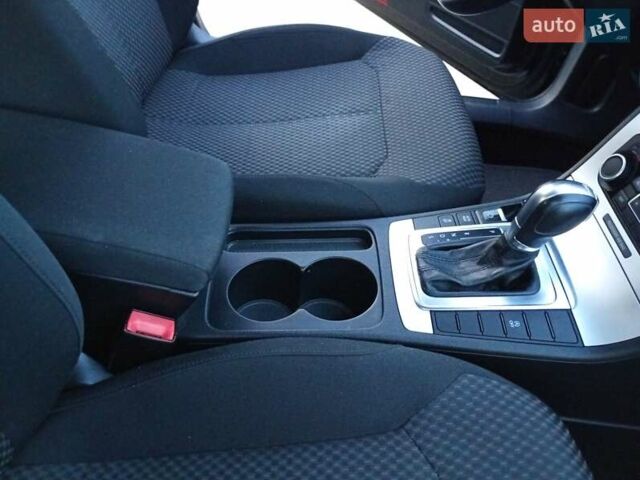 Чорний Фольксваген Пассат, об'ємом двигуна 1.4 л та пробігом 299 тис. км за 8600 $, фото 27 на Automoto.ua