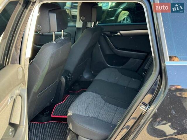 Черный Фольксваген Пассат, объемом двигателя 1.6 л и пробегом 230 тыс. км за 9990 $, фото 11 на Automoto.ua