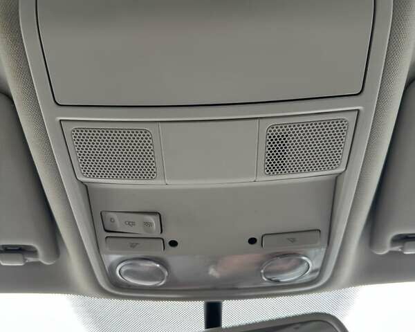 Черный Фольксваген Пассат, объемом двигателя 1.6 л и пробегом 317 тыс. км за 10200 $, фото 28 на Automoto.ua