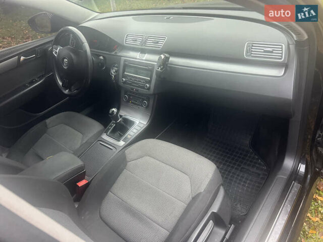 Черный Фольксваген Пассат, объемом двигателя 2 л и пробегом 264 тыс. км за 9500 $, фото 14 на Automoto.ua