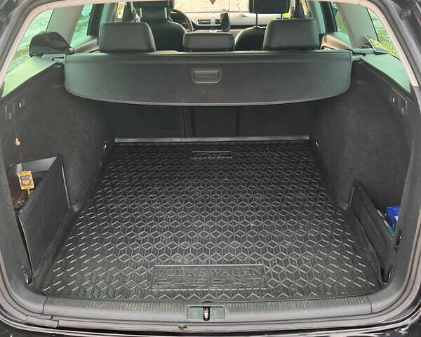 Черный Фольксваген Пассат, объемом двигателя 2 л и пробегом 356 тыс. км за 10200 $, фото 16 на Automoto.ua