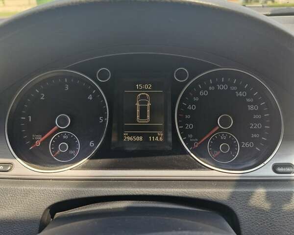 Черный Фольксваген Пассат, объемом двигателя 1.6 л и пробегом 295 тыс. км за 10299 $, фото 26 на Automoto.ua