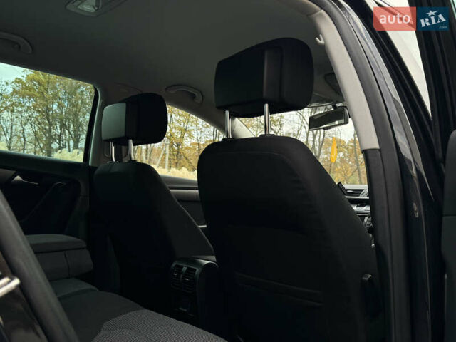 Чорний Фольксваген Пассат, об'ємом двигуна 2 л та пробігом 231 тис. км за 12500 $, фото 29 на Automoto.ua