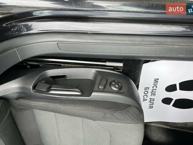 Черный Фольксваген Пассат, объемом двигателя 1.97 л и пробегом 250 тыс. км за 10000 $, фото 11 на Automoto.ua