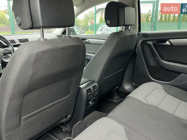 Черный Фольксваген Пассат, объемом двигателя 1.97 л и пробегом 250 тыс. км за 10000 $, фото 16 на Automoto.ua