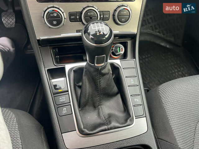 Черный Фольксваген Пассат, объемом двигателя 2 л и пробегом 359 тыс. км за 10700 $, фото 9 на Automoto.ua