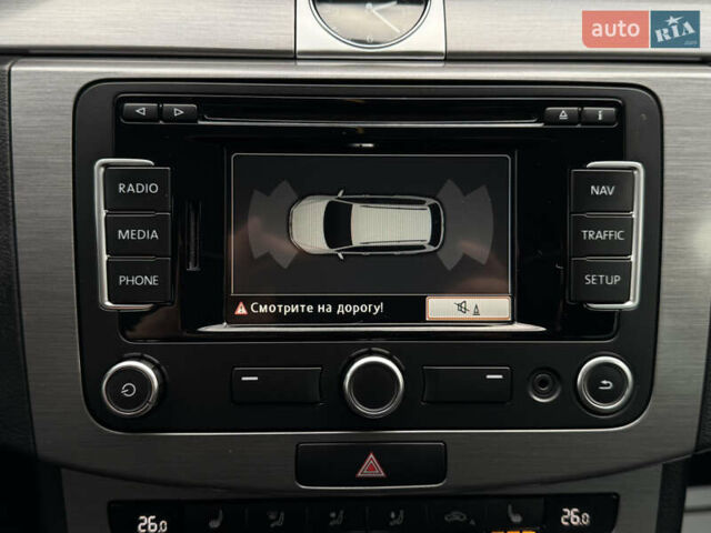 Чорний Фольксваген Пассат, об'ємом двигуна 2 л та пробігом 231 тис. км за 12500 $, фото 59 на Automoto.ua