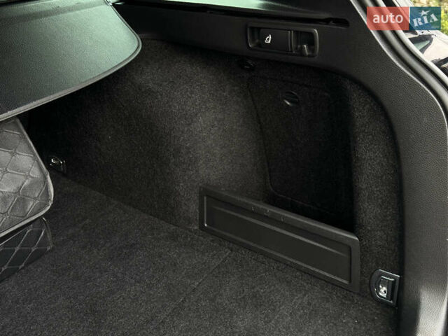 Чорний Фольксваген Пассат, об'ємом двигуна 2 л та пробігом 231 тис. км за 12500 $, фото 27 на Automoto.ua