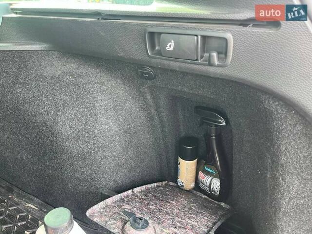 Чорний Фольксваген Пассат, об'ємом двигуна 1.97 л та пробігом 294 тис. км за 13000 $, фото 21 на Automoto.ua