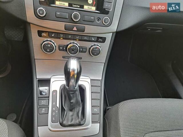 Черный Фольксваген Пассат, объемом двигателя 1.8 л и пробегом 191 тыс. км за 11300 $, фото 23 на Automoto.ua