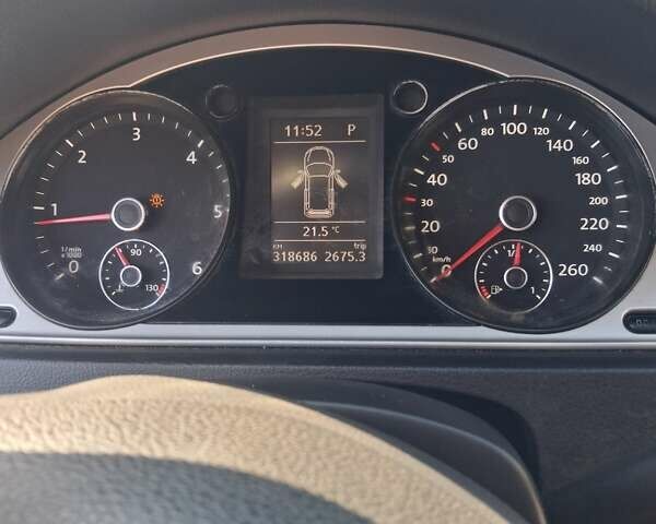 Черный Фольксваген Пассат, объемом двигателя 1.97 л и пробегом 318 тыс. км за 9900 $, фото 2 на Automoto.ua