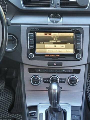 Чорний Фольксваген Пассат, об'ємом двигуна 2 л та пробігом 236 тис. км за 12900 $, фото 4 на Automoto.ua