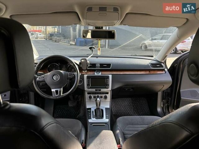 Черный Фольксваген Пассат, объемом двигателя 1.8 л и пробегом 280 тыс. км за 9300 $, фото 36 на Automoto.ua