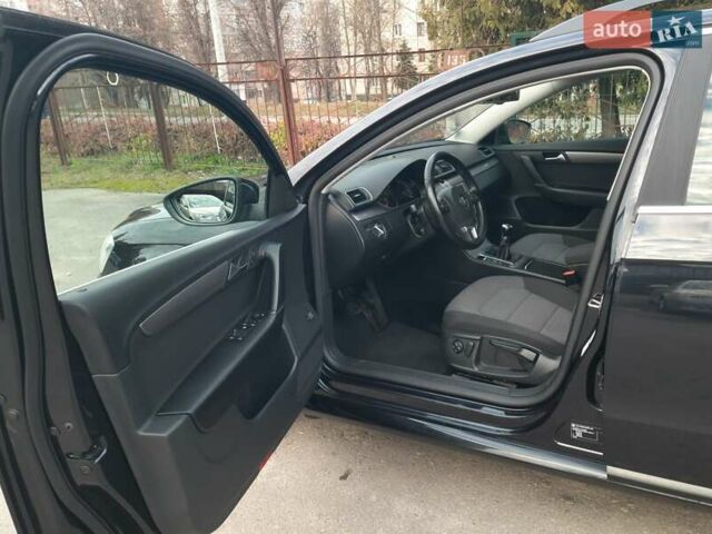 Черный Фольксваген Пассат, объемом двигателя 1.8 л и пробегом 165 тыс. км за 10799 $, фото 27 на Automoto.ua