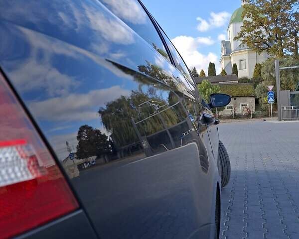 Черный Фольксваген Пассат, объемом двигателя 1.97 л и пробегом 217 тыс. км за 10500 $, фото 23 на Automoto.ua