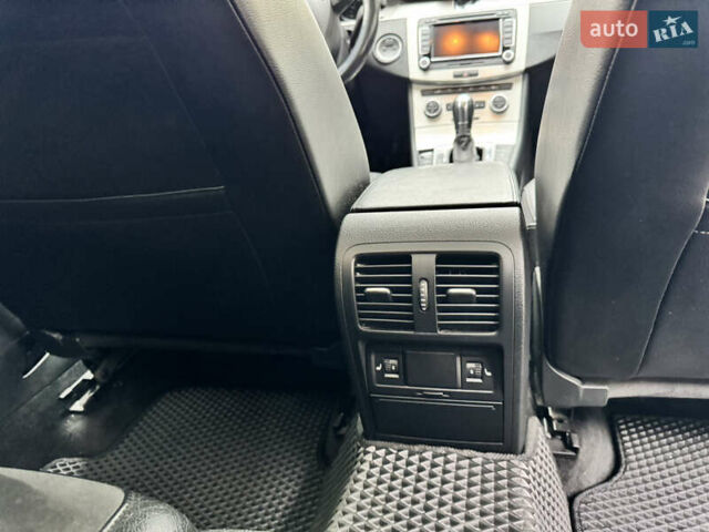 Чорний Фольксваген Пассат, об'ємом двигуна 1.97 л та пробігом 333 тис. км за 10500 $, фото 21 на Automoto.ua