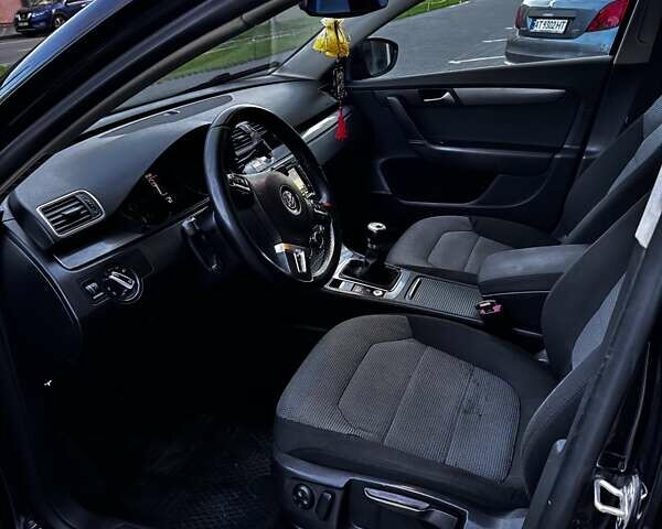 Черный Фольксваген Пассат, объемом двигателя 1.97 л и пробегом 352 тыс. км за 10800 $, фото 12 на Automoto.ua