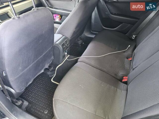 Чорний Фольксваген Пассат, об'ємом двигуна 1.6 л та пробігом 272 тис. км за 10200 $, фото 4 на Automoto.ua