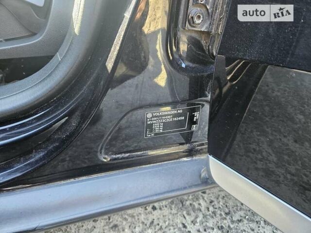 Черный Фольксваген Пассат, объемом двигателя 2 л и пробегом 289 тыс. км за 13700 $, фото 86 на Automoto.ua