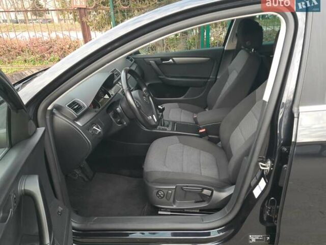 Черный Фольксваген Пассат, объемом двигателя 1.8 л и пробегом 165 тыс. км за 10799 $, фото 34 на Automoto.ua