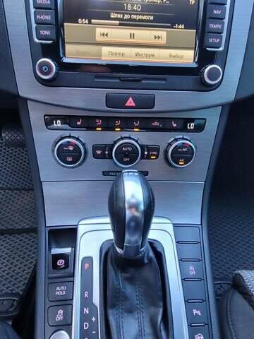 Чорний Фольксваген Пассат, об'ємом двигуна 2 л та пробігом 236 тис. км за 12900 $, фото 8 на Automoto.ua