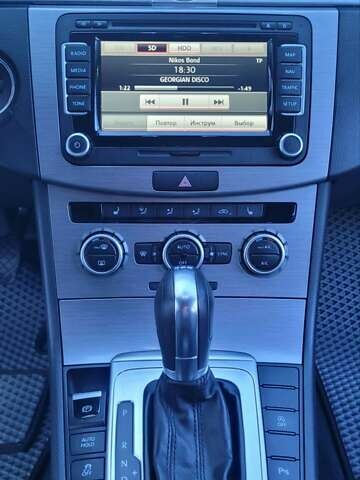 Чорний Фольксваген Пассат, об'ємом двигуна 2 л та пробігом 236 тис. км за 12900 $, фото 20 на Automoto.ua