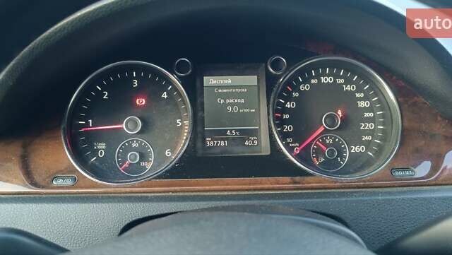 Черный Фольксваген Пассат, объемом двигателя 1.97 л и пробегом 387 тыс. км за 10800 $, фото 9 на Automoto.ua