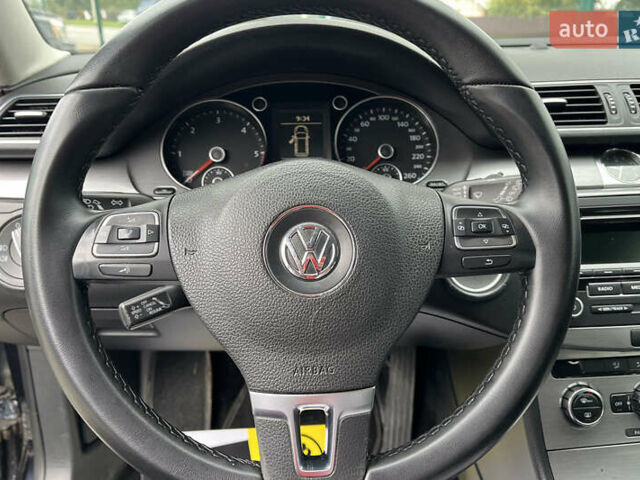 Черный Фольксваген Пассат, объемом двигателя 1.97 л и пробегом 250 тыс. км за 10000 $, фото 12 на Automoto.ua