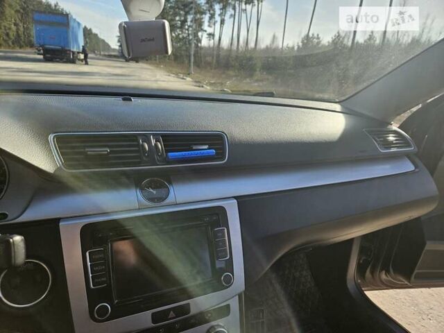 Черный Фольксваген Пассат, объемом двигателя 2 л и пробегом 289 тыс. км за 13700 $, фото 21 на Automoto.ua