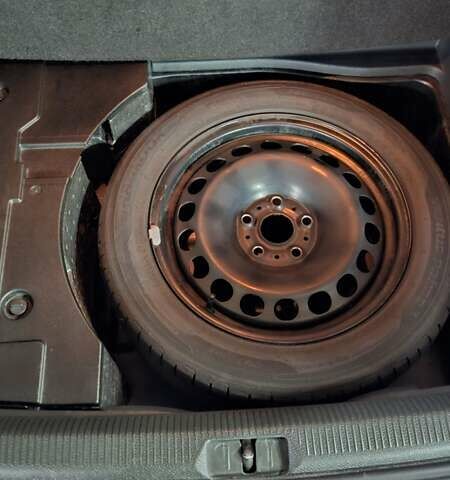 Черный Фольксваген Пассат, объемом двигателя 2 л и пробегом 297 тыс. км за 13000 $, фото 22 на Automoto.ua