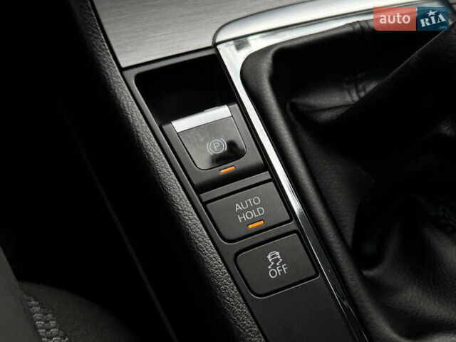 Чорний Фольксваген Пассат, об'ємом двигуна 2 л та пробігом 231 тис. км за 12500 $, фото 57 на Automoto.ua