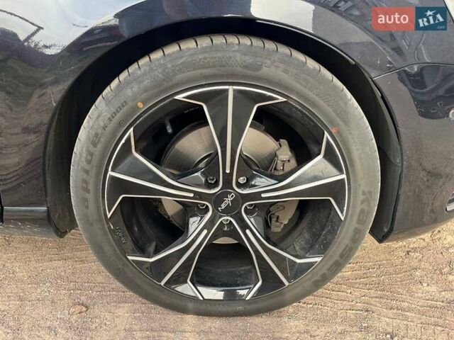 Чорний Фольксваген Пассат, об'ємом двигуна 1.97 л та пробігом 294 тис. км за 13000 $, фото 18 на Automoto.ua