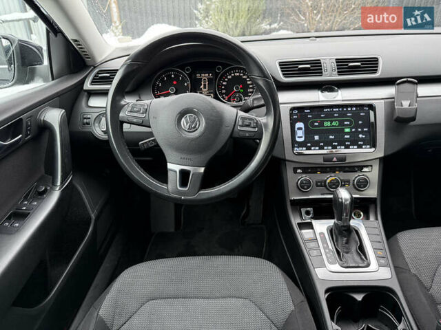 Черный Фольксваген Пассат, объемом двигателя 1.8 л и пробегом 196 тыс. км за 10900 $, фото 14 на Automoto.ua